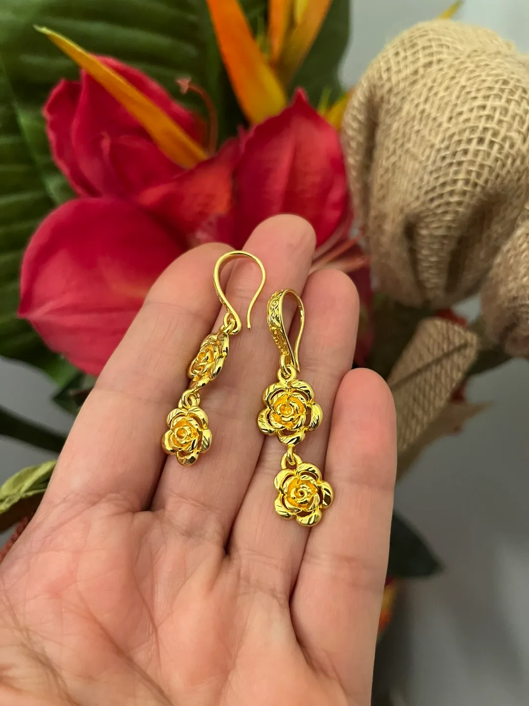 24 k Gold plated  Flower Dangle Earrings thumbnail