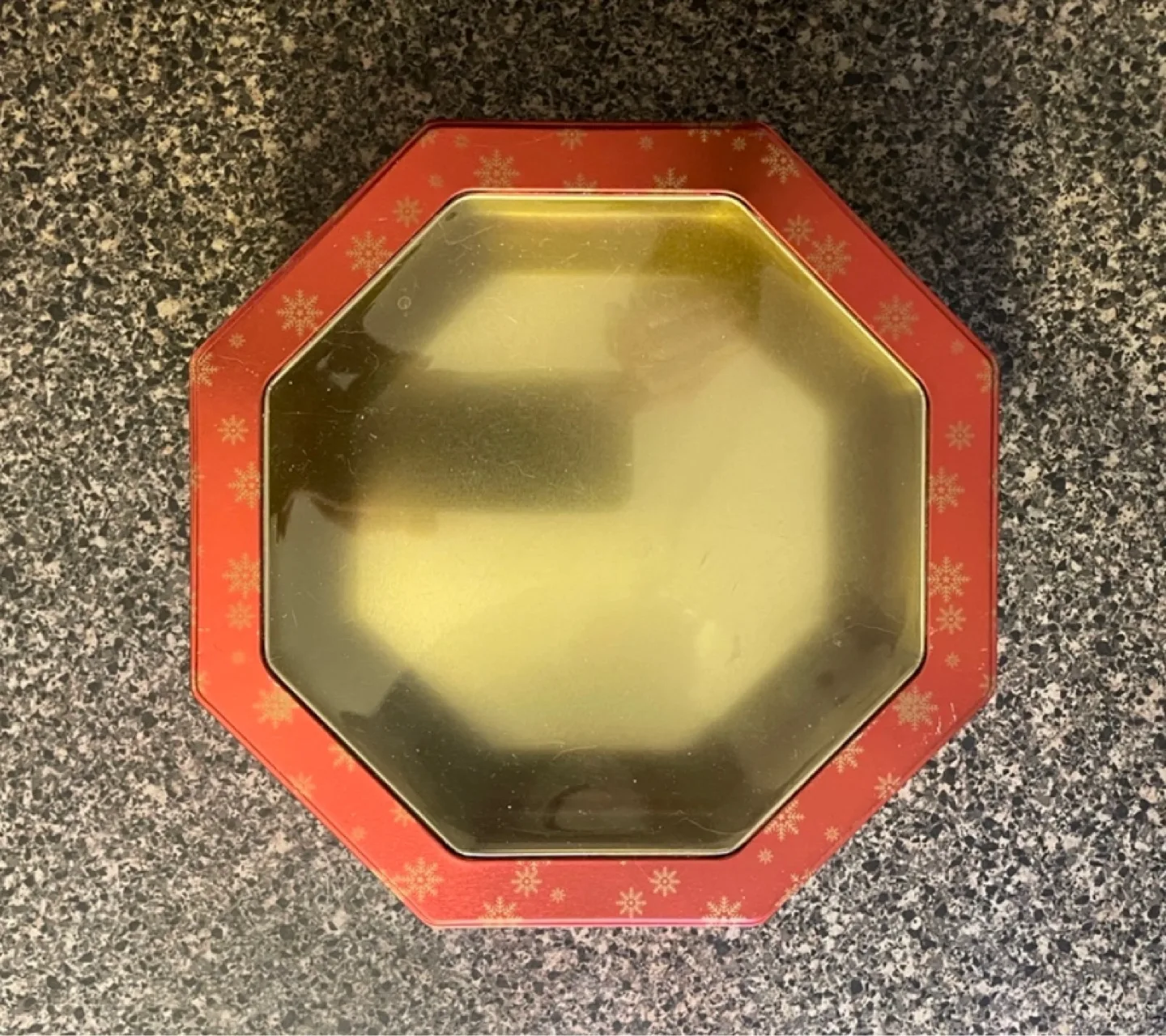 Decorative Holiday Tin thumbnail