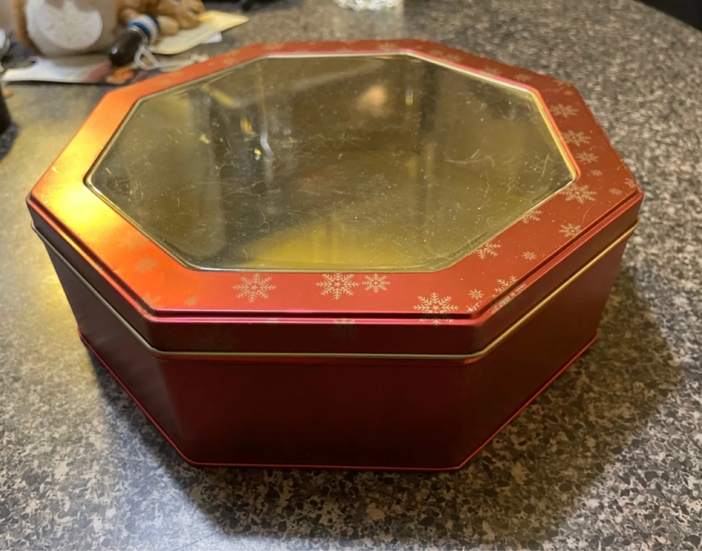 Decorative Holiday Tin image indicator(2)