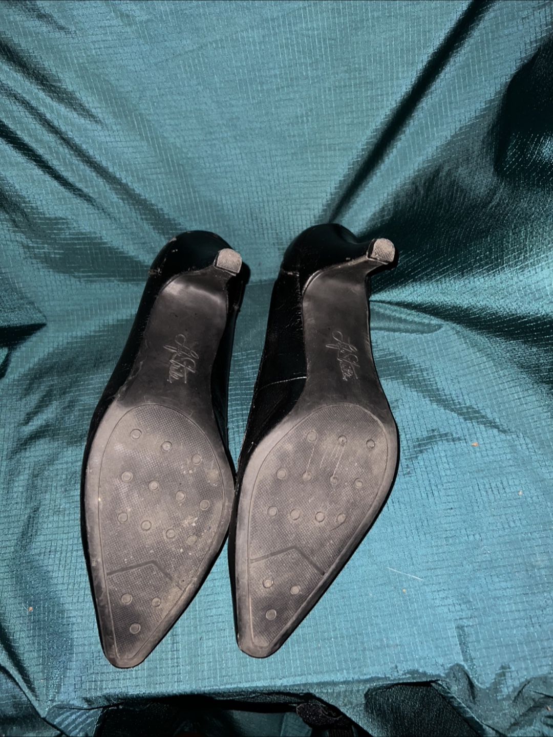 Life Stride Black Heels - Size 8.5 - photo 2