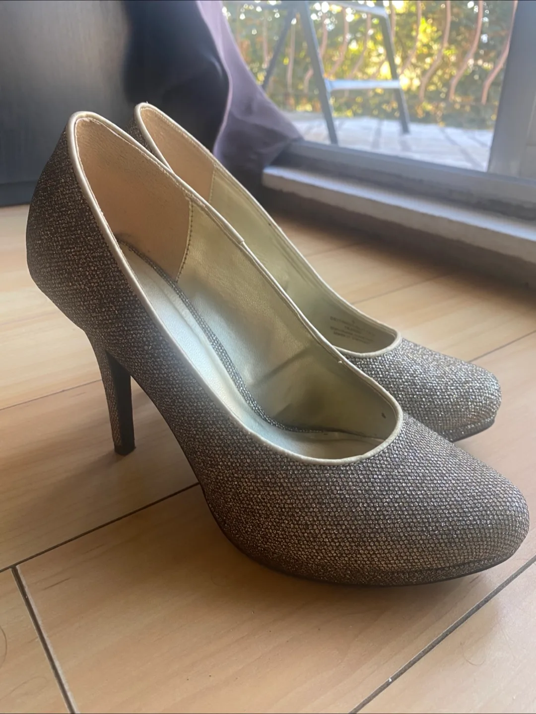 M.P.S. Glittery Gold Heels - Size 8.5 image indicator(2)