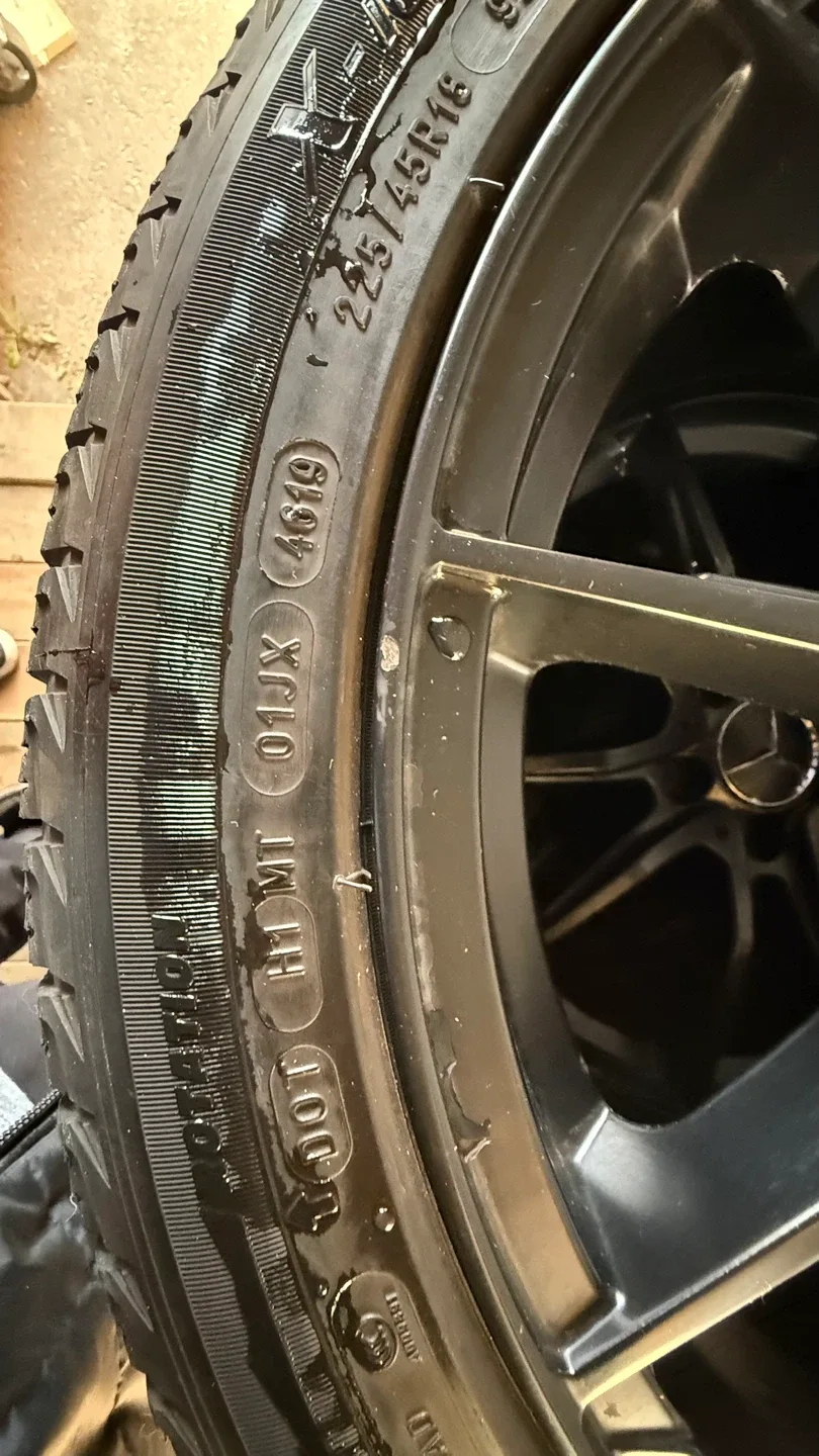 225/45R18 Mercedes-Benz AMG C class rims and winter tires image indicator(3)