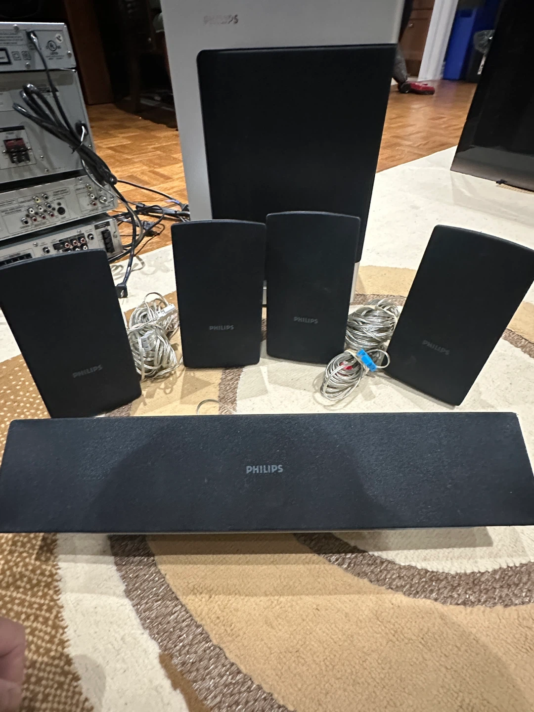 Philips home theatre system speaker set - photo 5
