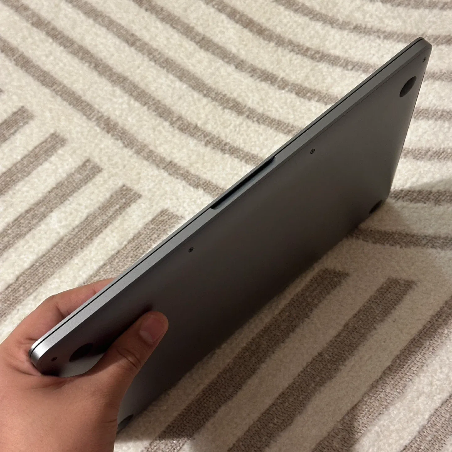 Apple MacBook Pro - 2020 - 13 inches - i5 16/512 GB - Space Grey image indicator(7)