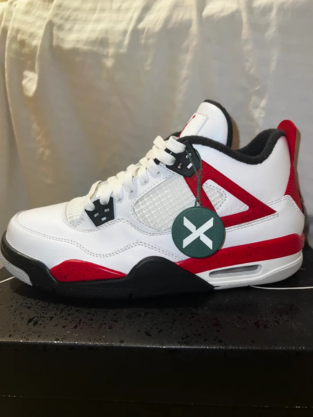 Jordan 4 “Red Cements” thumbnail