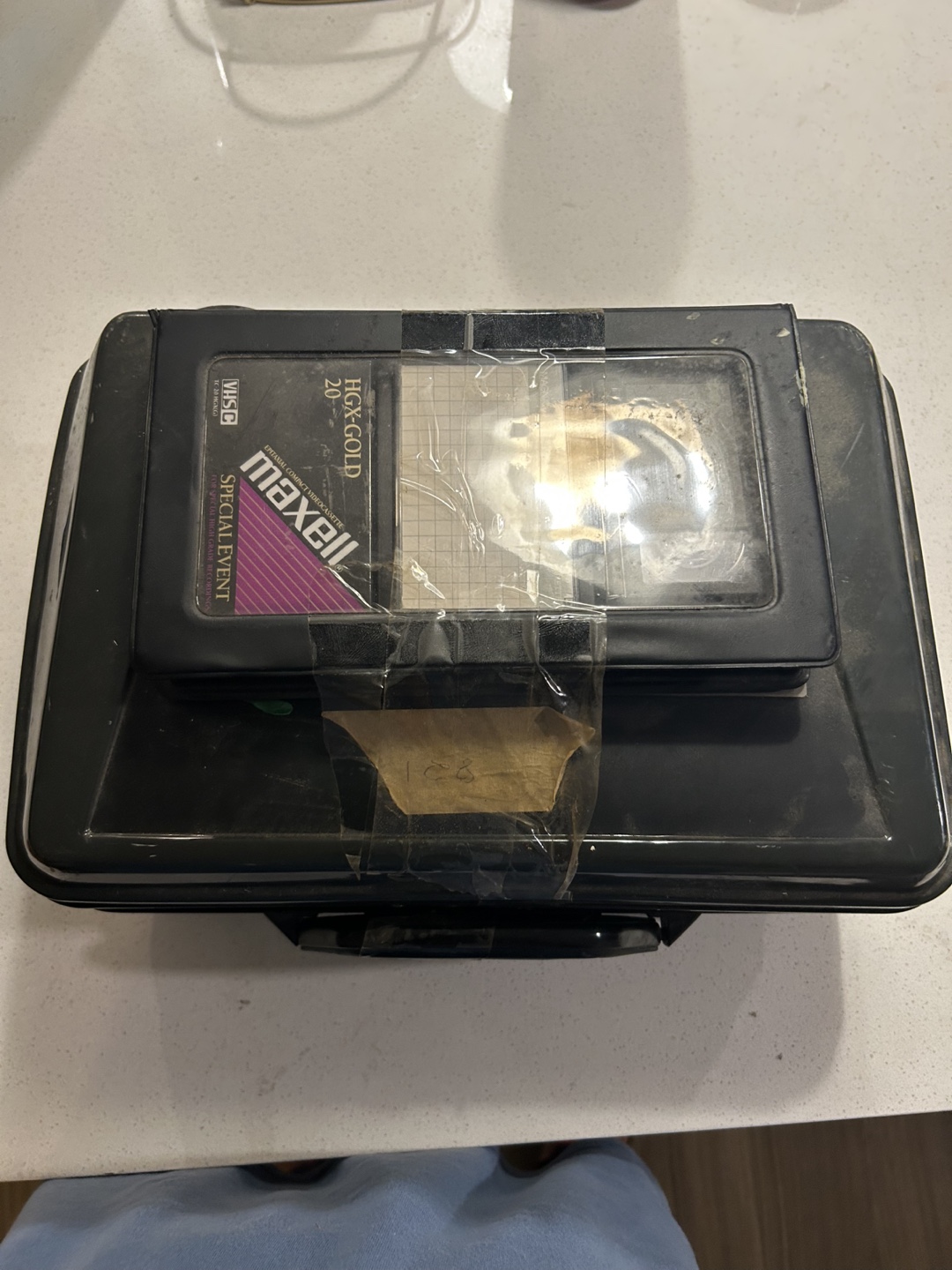 Sylvania VHS Camcorder with Case - photo 2