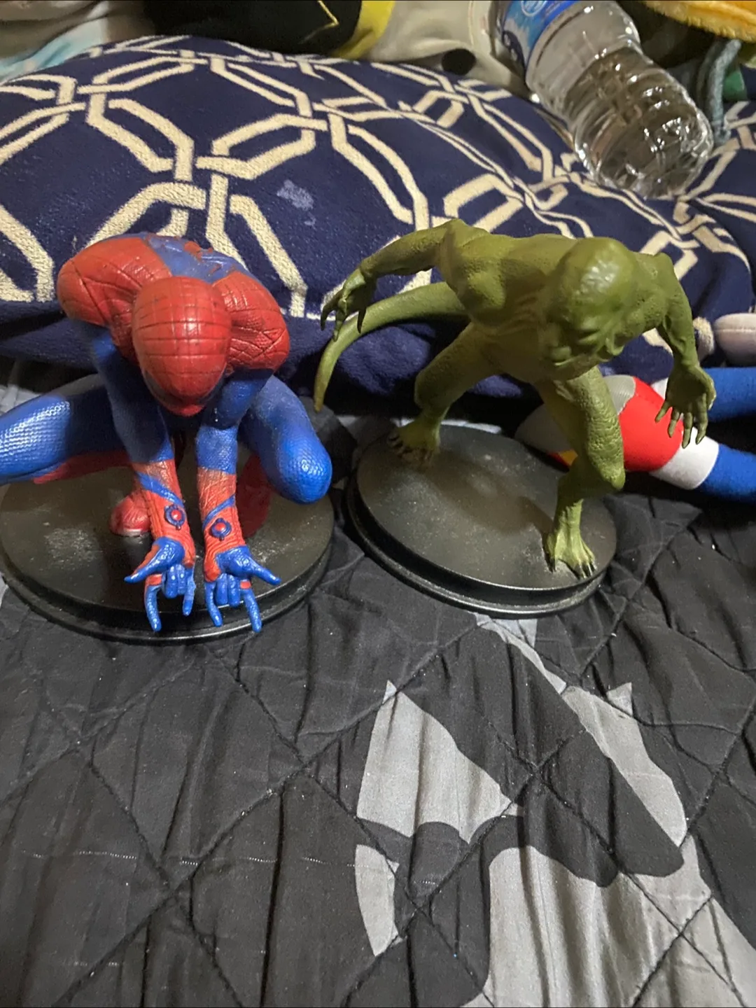 Spiderman & Lizard Action Figures thumbnail