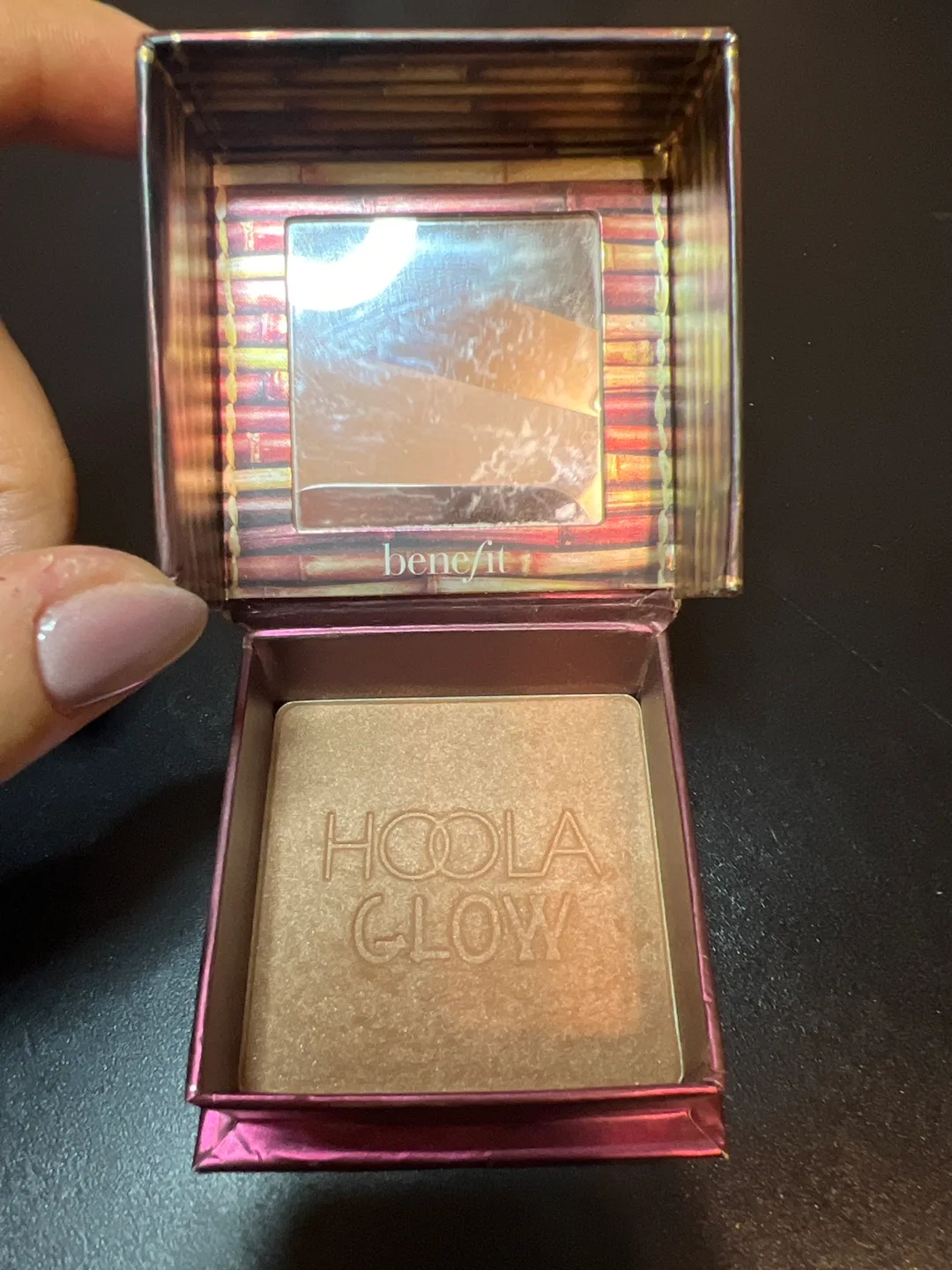 Benefit Hoola Glow Bronzer image indicator(3)