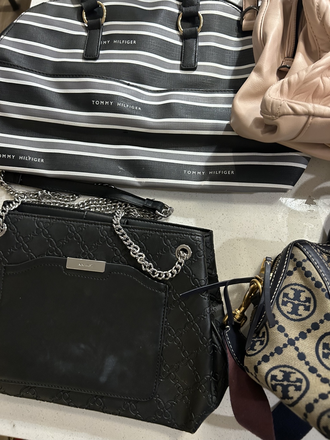 Lot of 6 handbags with a Tory Burch Satchel - photo 2