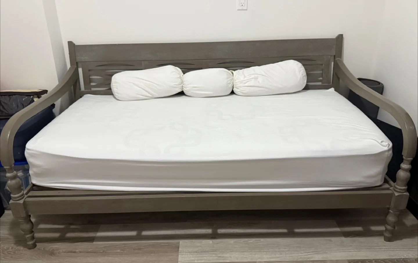 $30 Daybed, mattress and pillows not included. thumbnail
