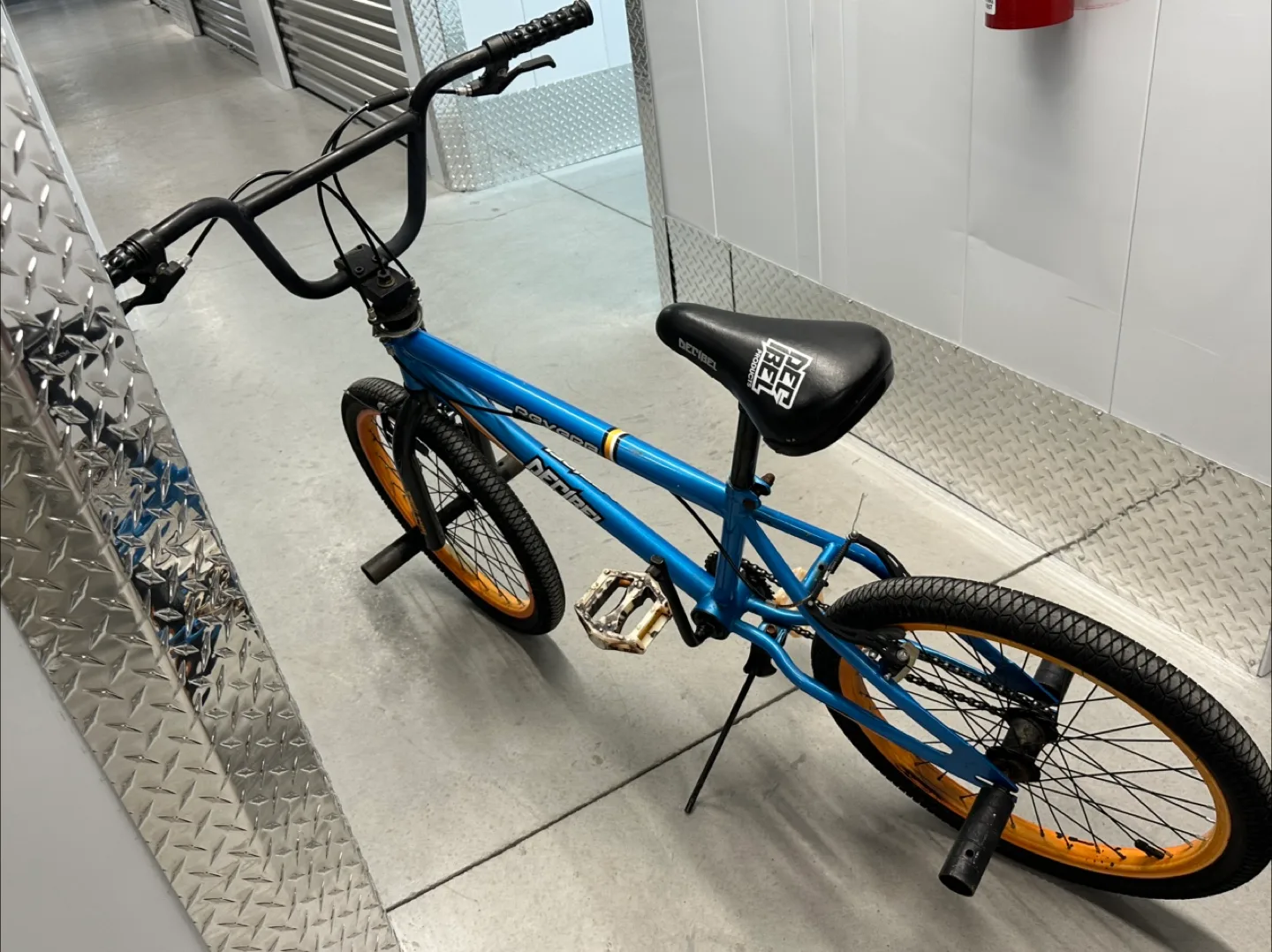 Decibel Devora BMX Bike - Blue & Orange image indicator(4)