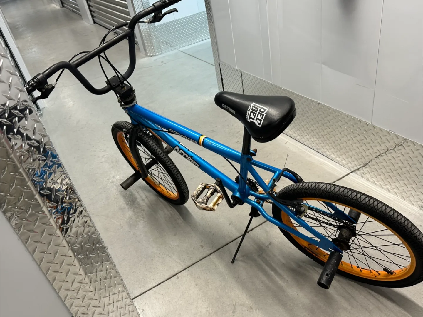 Decibel Devora BMX Bike - Blue & Orange image indicator(5)