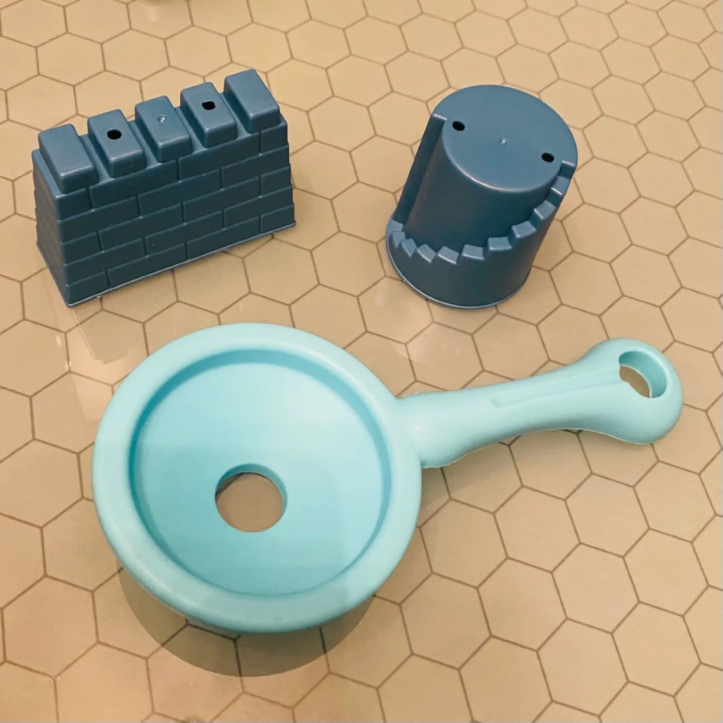 Sand Castle Building Toys thumbnail