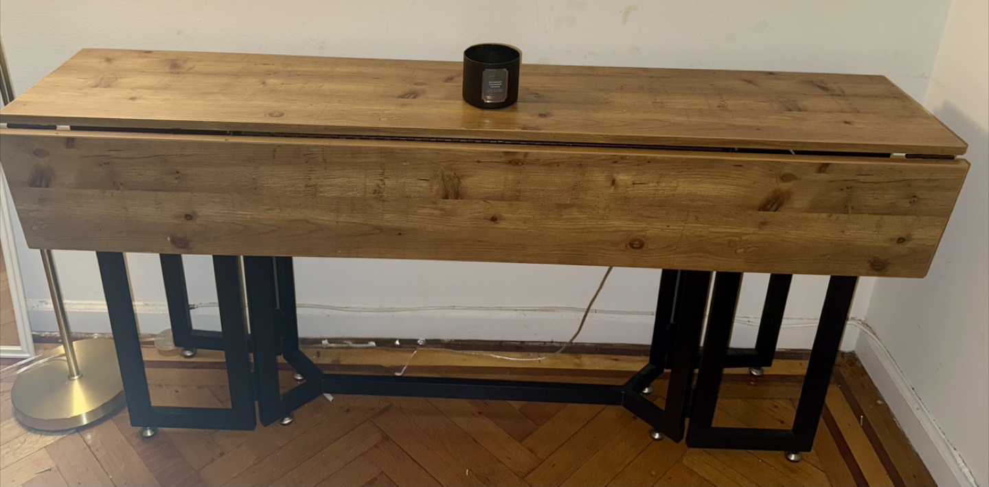 Modern Extendable Dining Table – Rustic Wood & Black Metal Frame