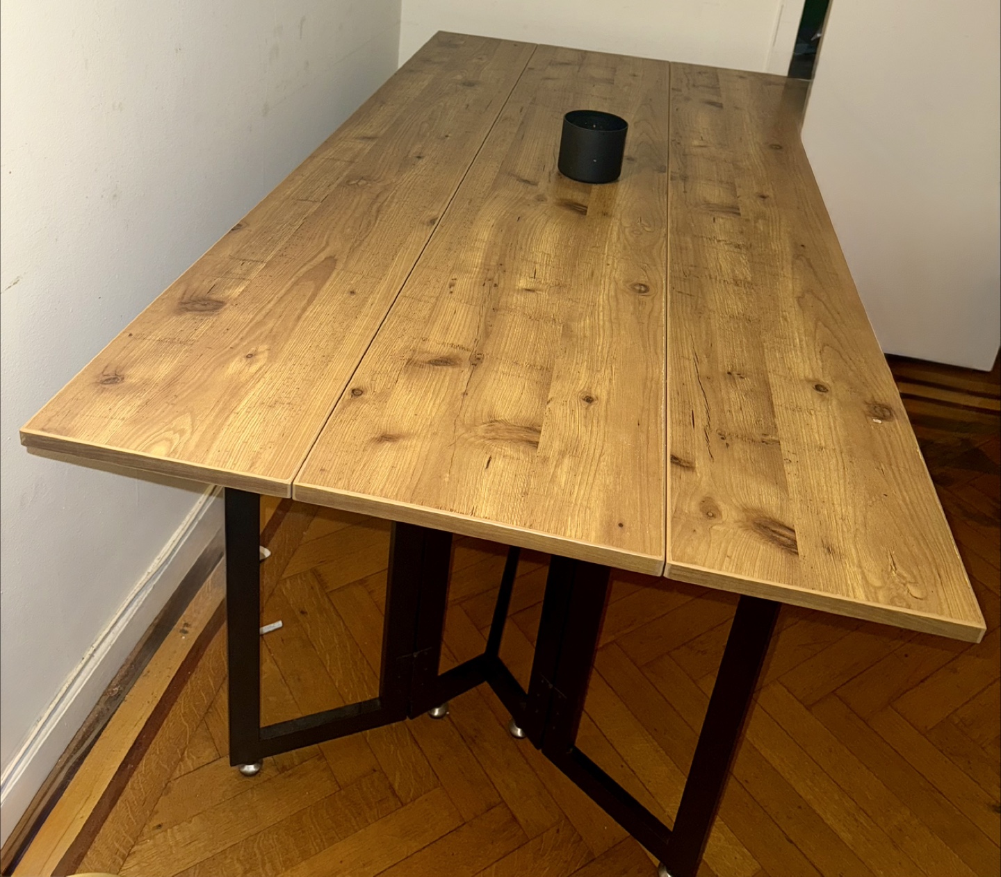 Modern Extendable Dining Table – Rustic Wood & Black Metal Frame - photo 2