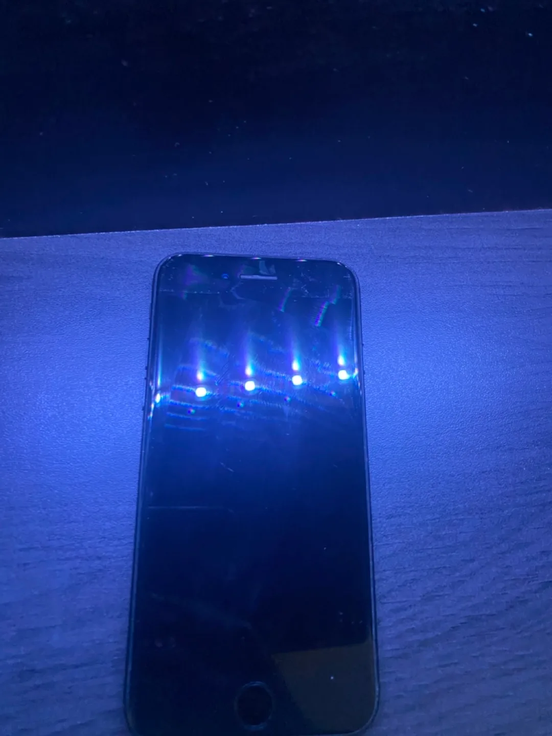 Apple iPhone 7 - Black image indicator(3)