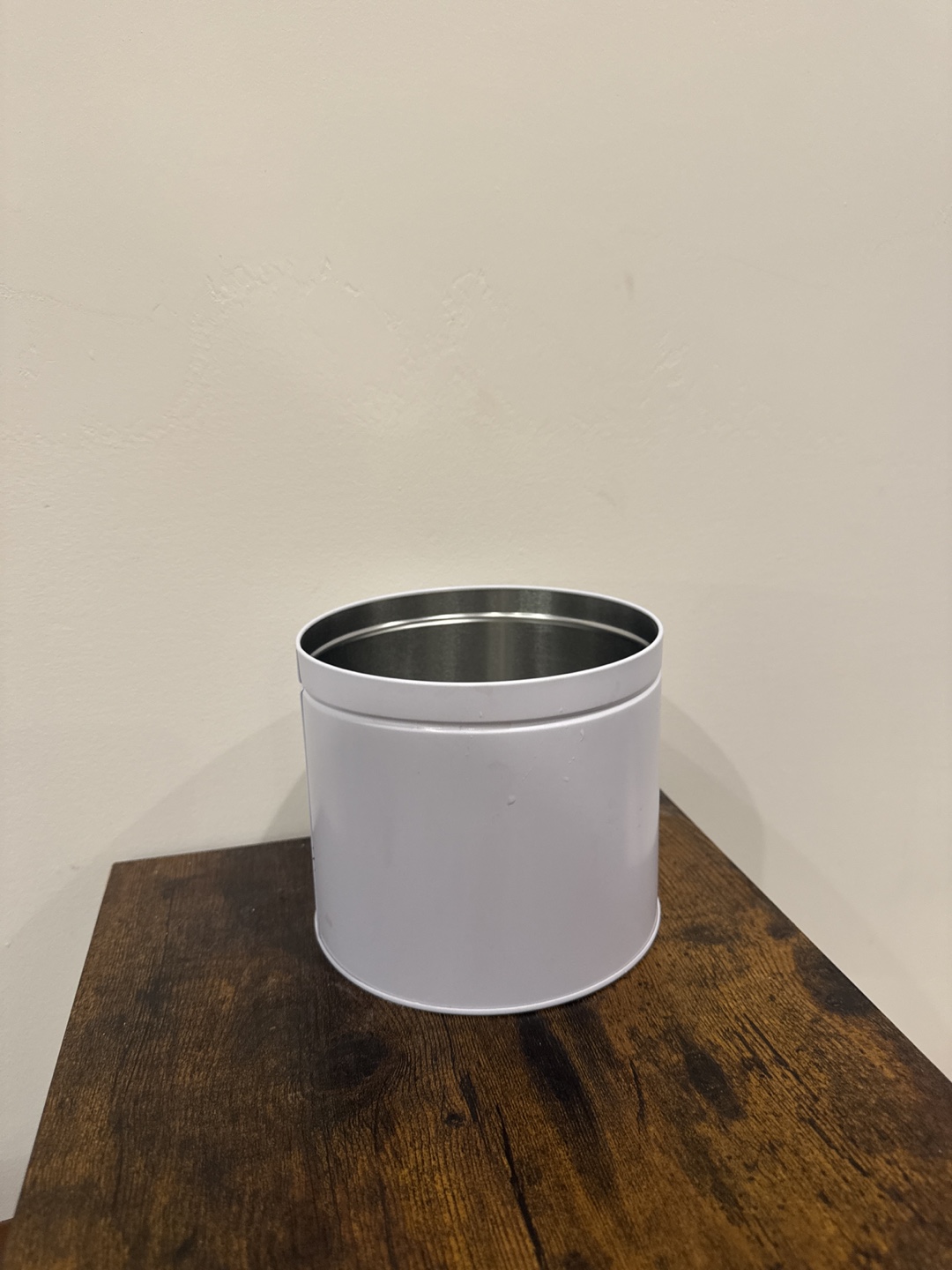 White Round Metal Tin