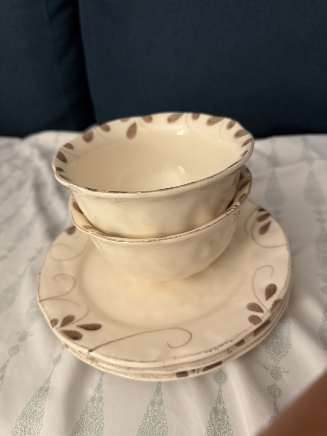 Cream Plates and Bowls Set
