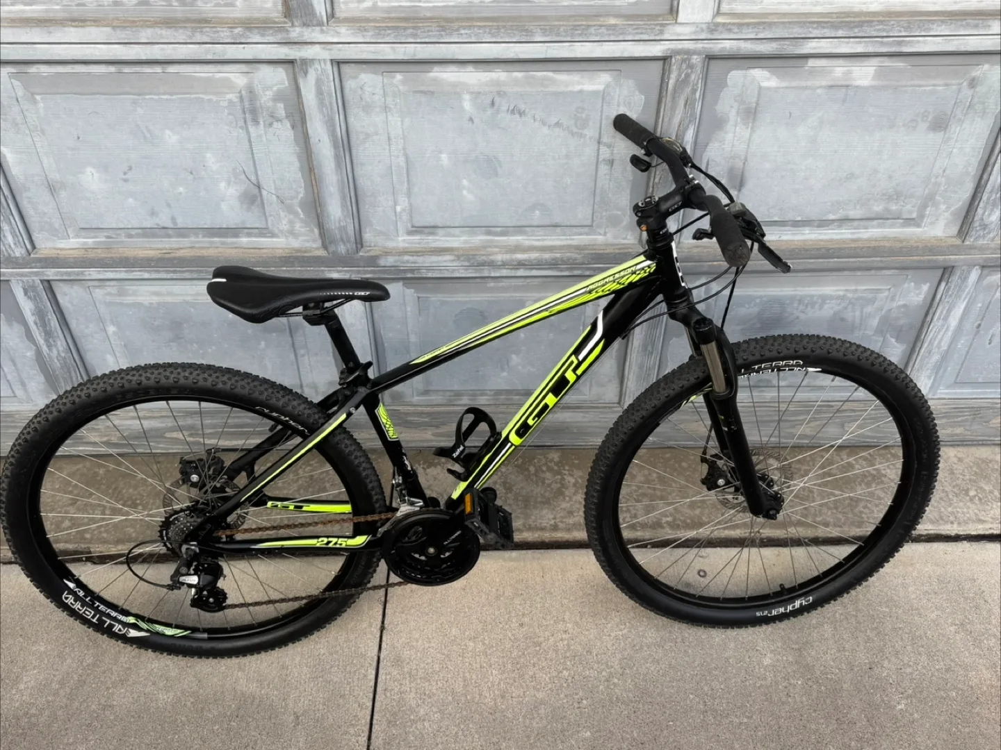 GT Aggressor 27.5 Mountain Bike image indicator(5)