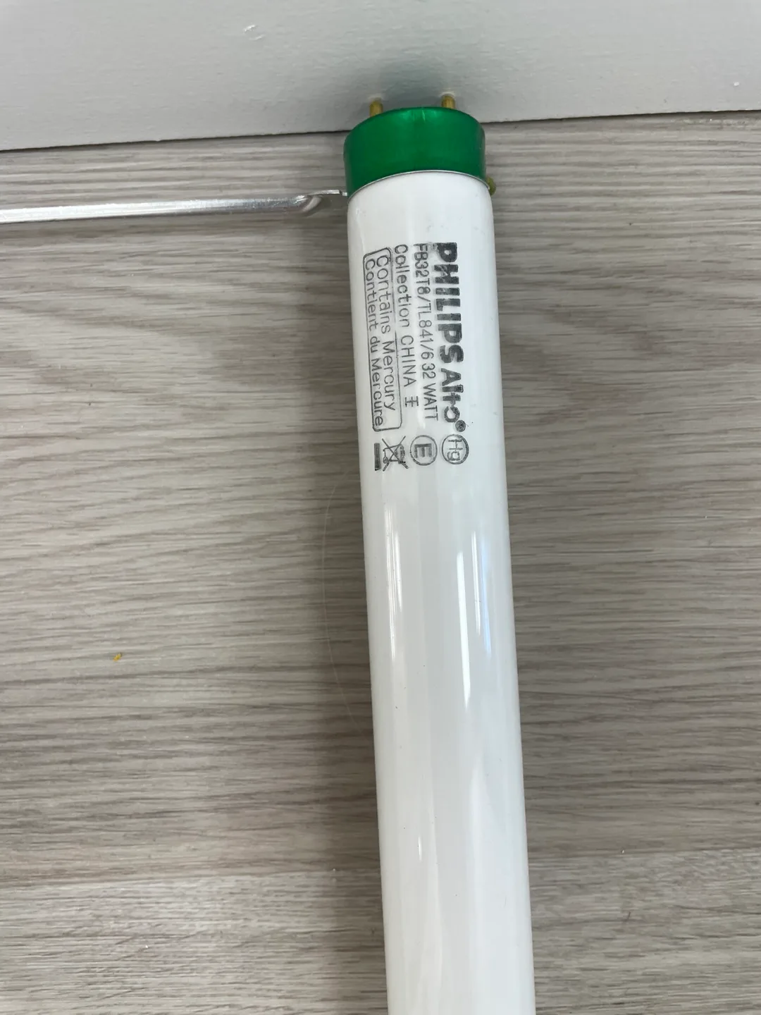 Philips Alto T8 Fluorescent Light Bulbs image indicator(4)