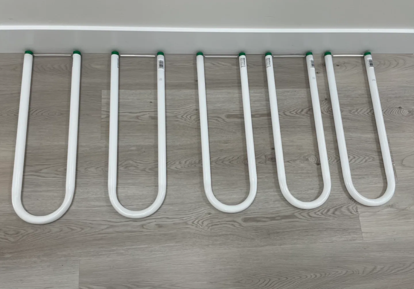 Philips Alto T8 Fluorescent Light Bulbs image indicator(2)