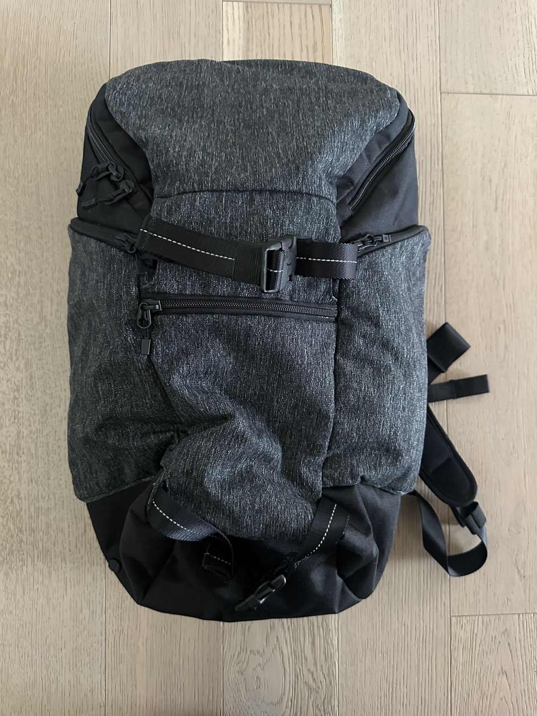 Lululemon - men’s backpack - new