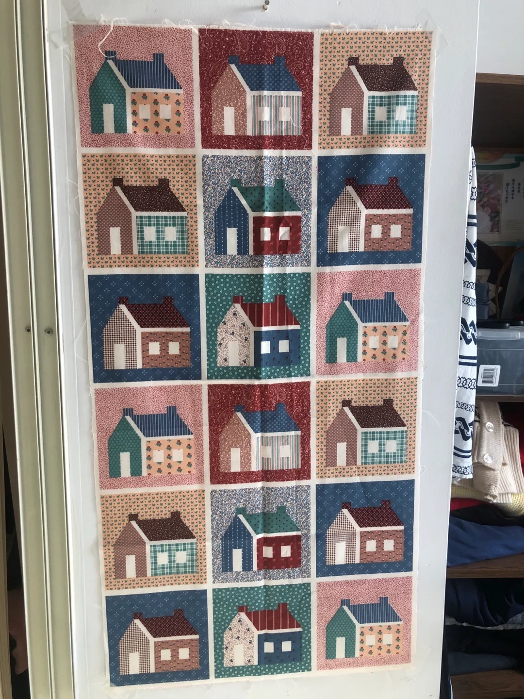 House Pattern Quilt Fabric Piece image indicator(3)