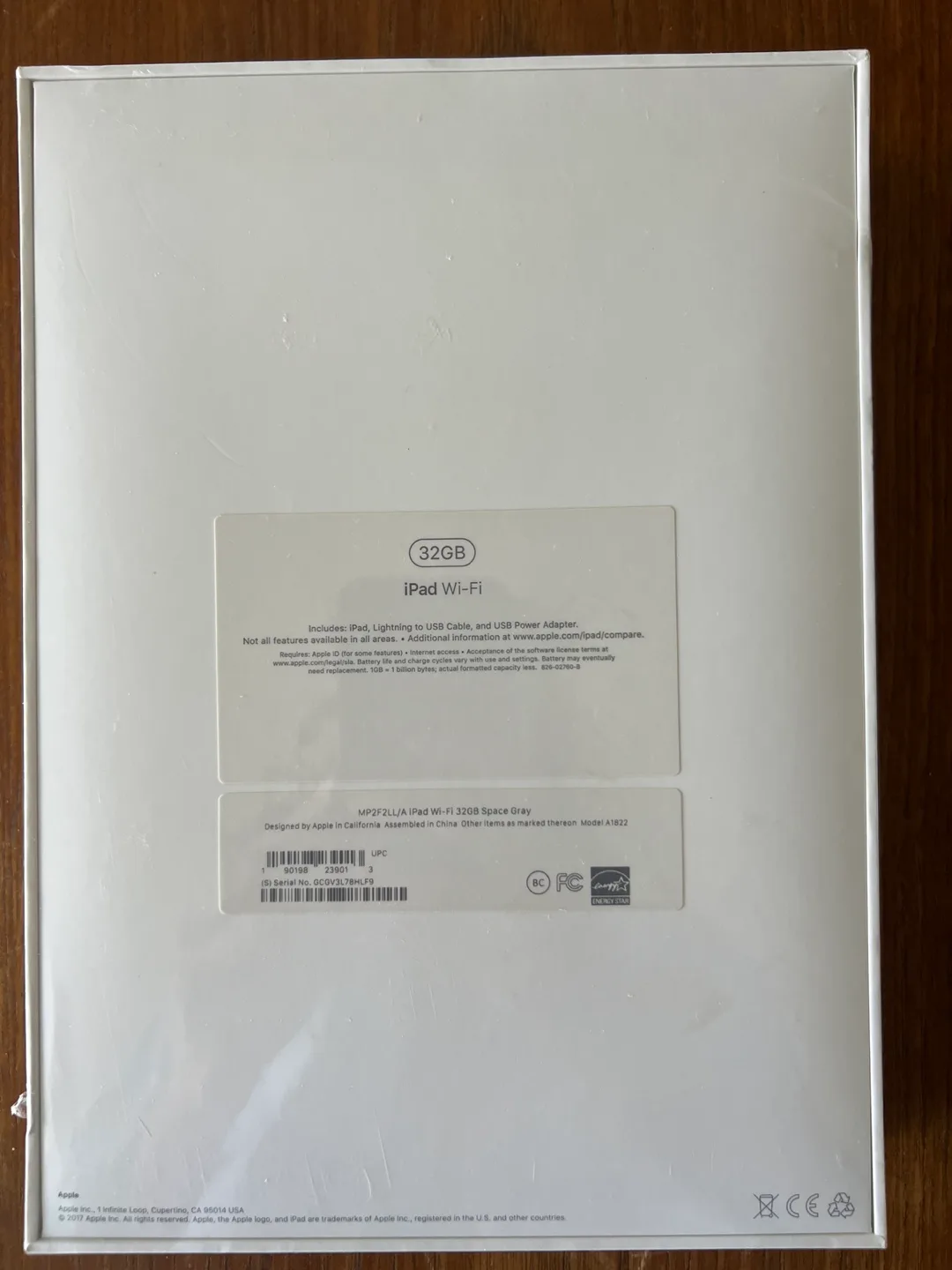 New Sealed Apple iPad Wi-Fi 32GB Space Gray image indicator(3)