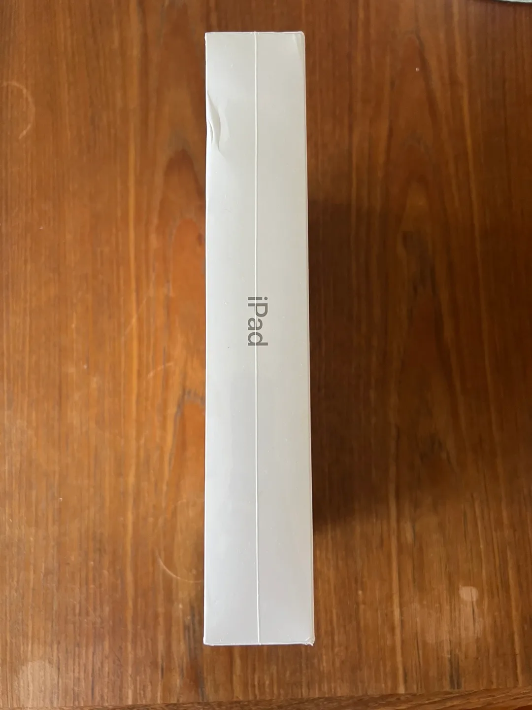 New Sealed Apple iPad Wi-Fi 32GB Space Gray image indicator(2)