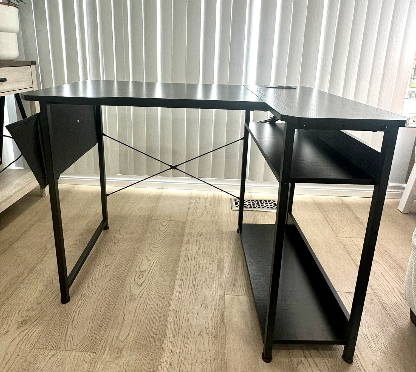 Black L-Shaped Gaming Desk - photo 2