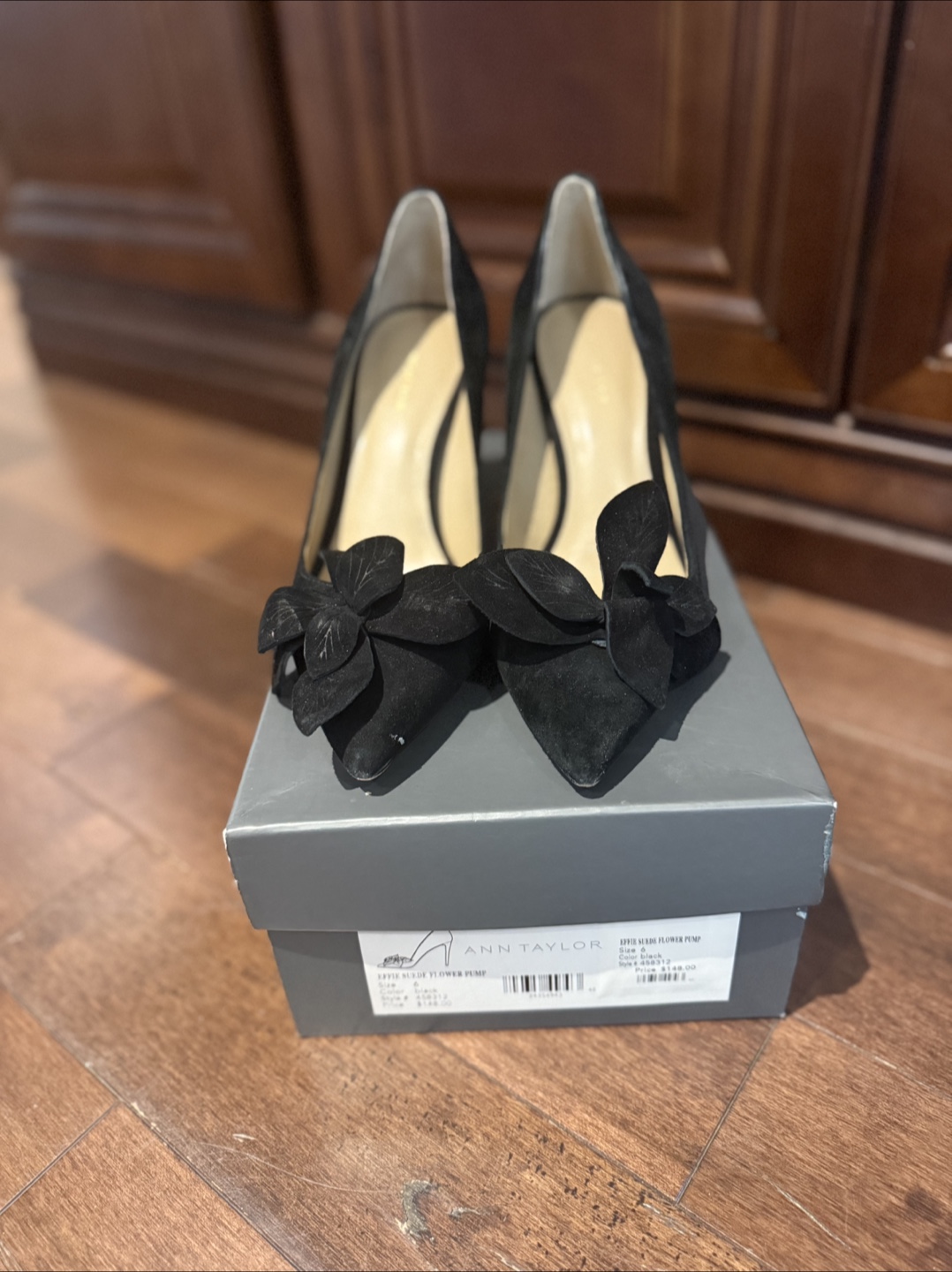 Ann Taylor Black Suede Flower Pumps, Size 6