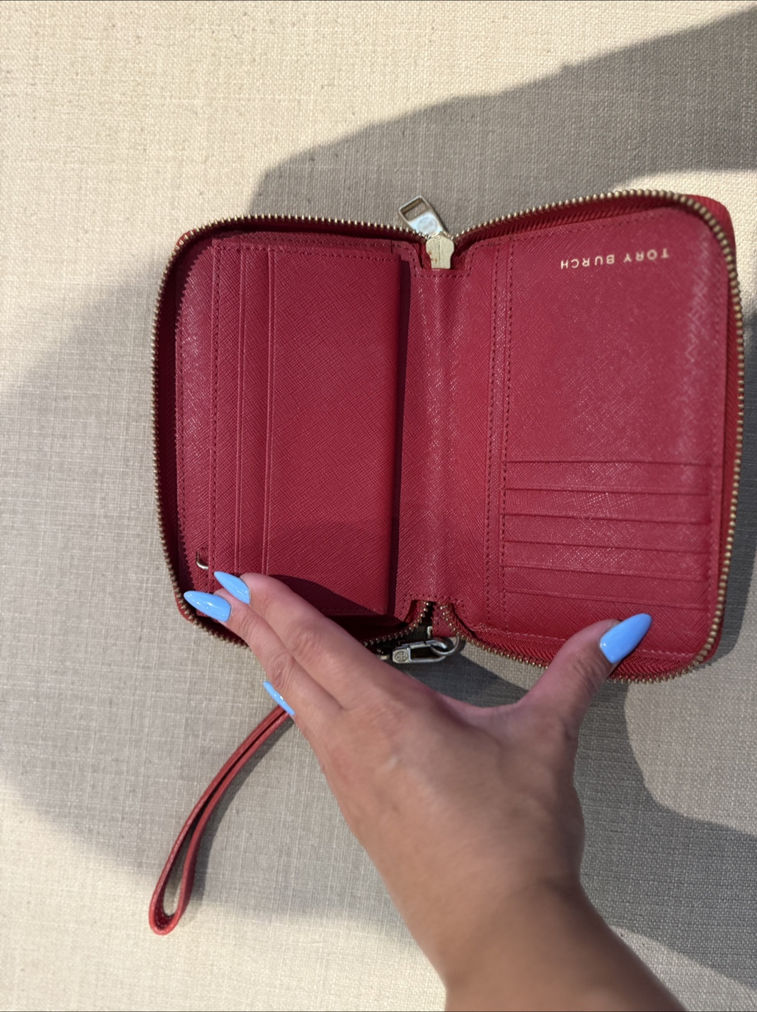 Tory Burch Red Leather Wallet - photo 2