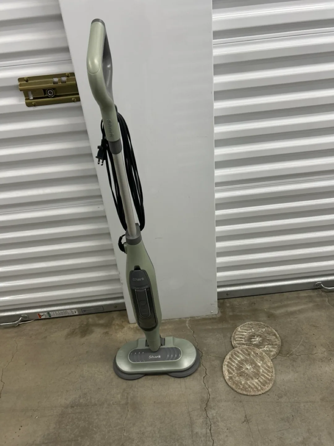 Shark Steam & Scrub Hard Floor Steam Mop thumbnail
