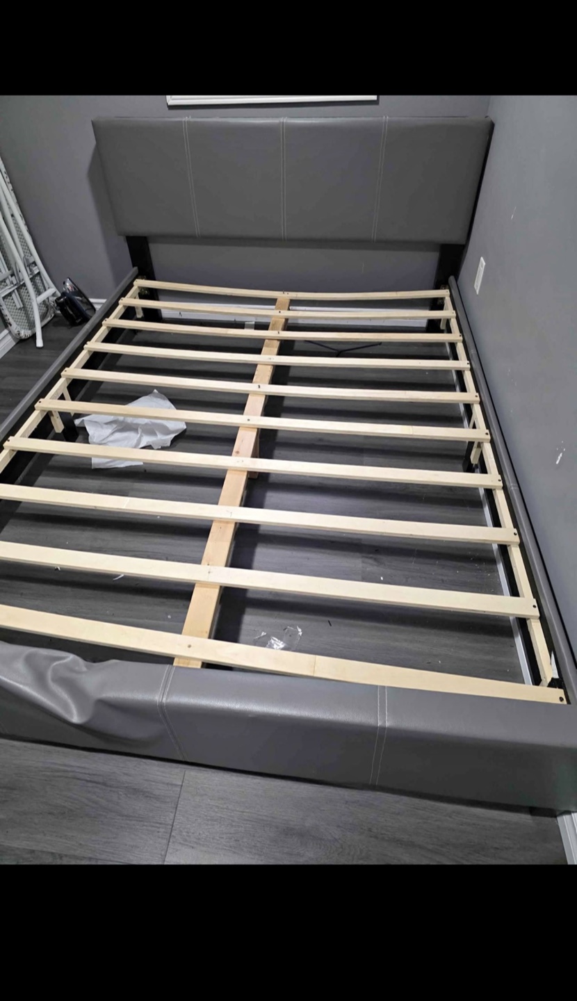 Queen size bed frame - Free - photo 4