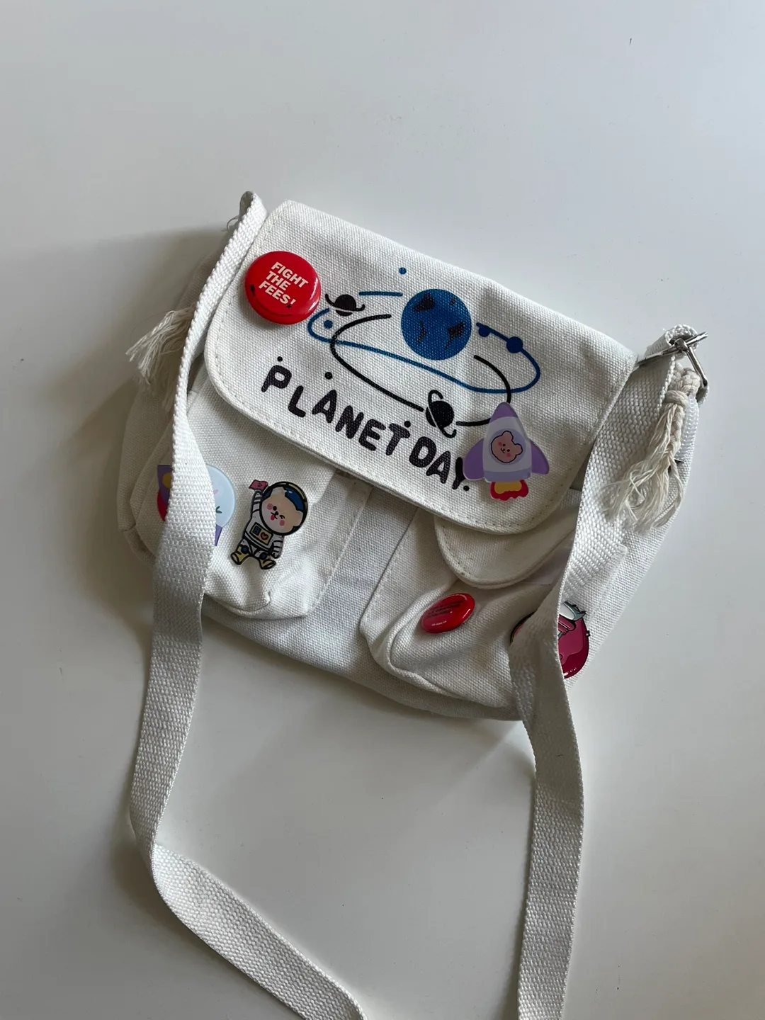 free bag! with pins thumbnail