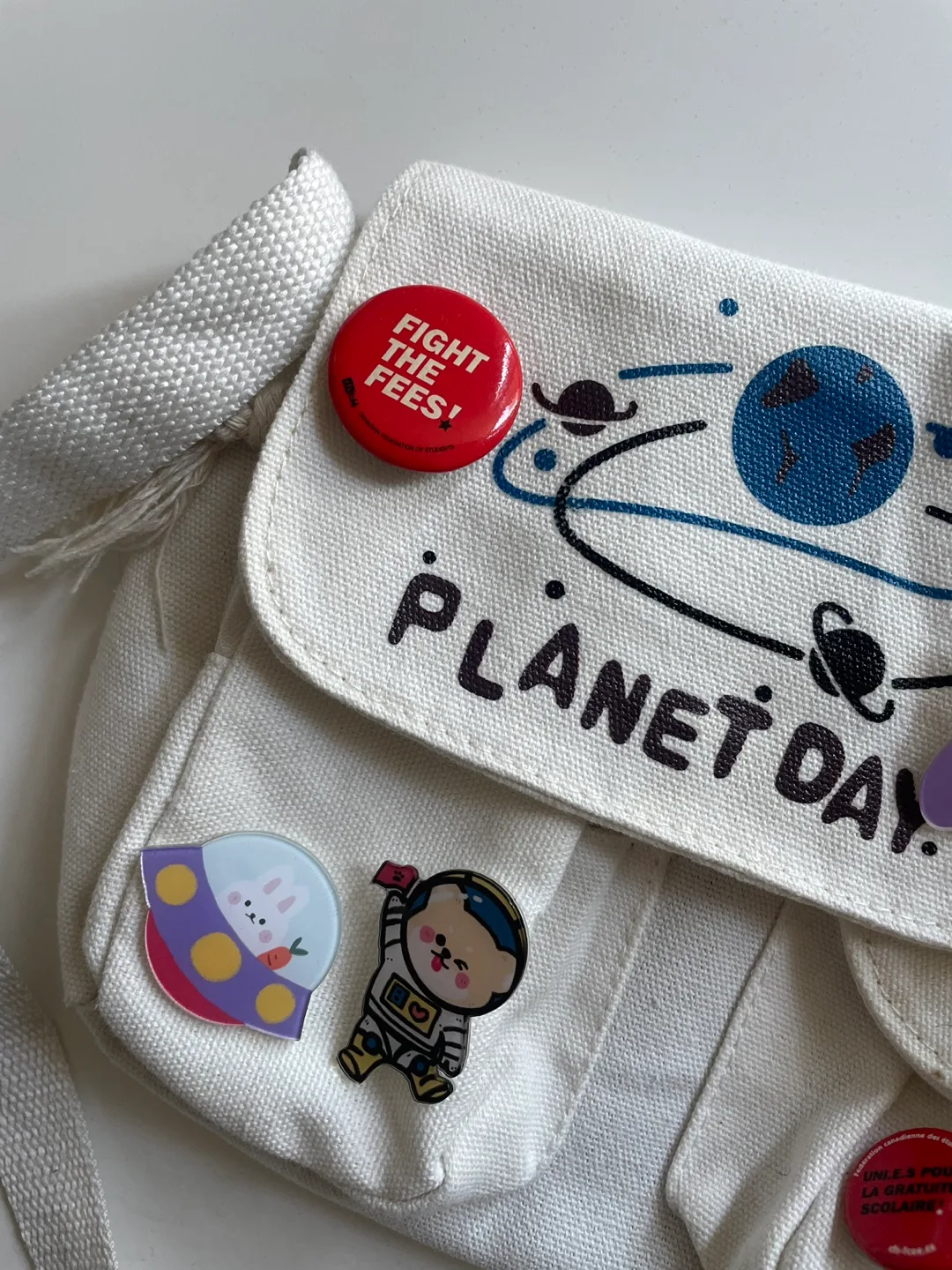 free bag! with pins image indicator(2)