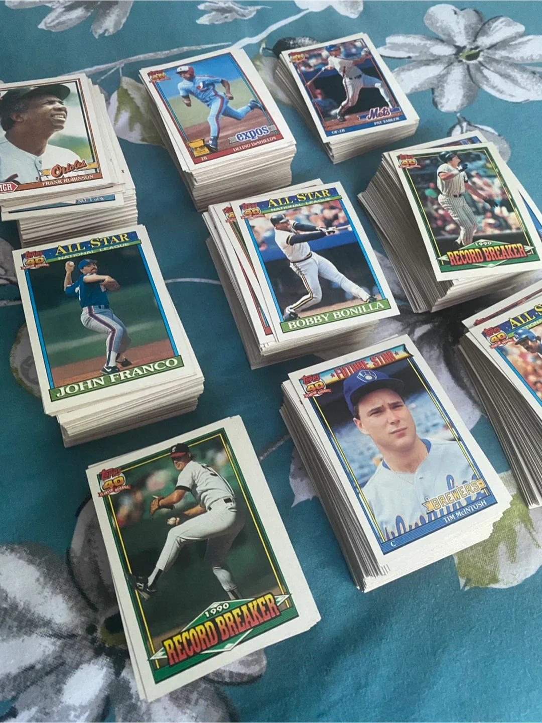 Vintage 1991 Topps Baseball Cards image indicator(2)