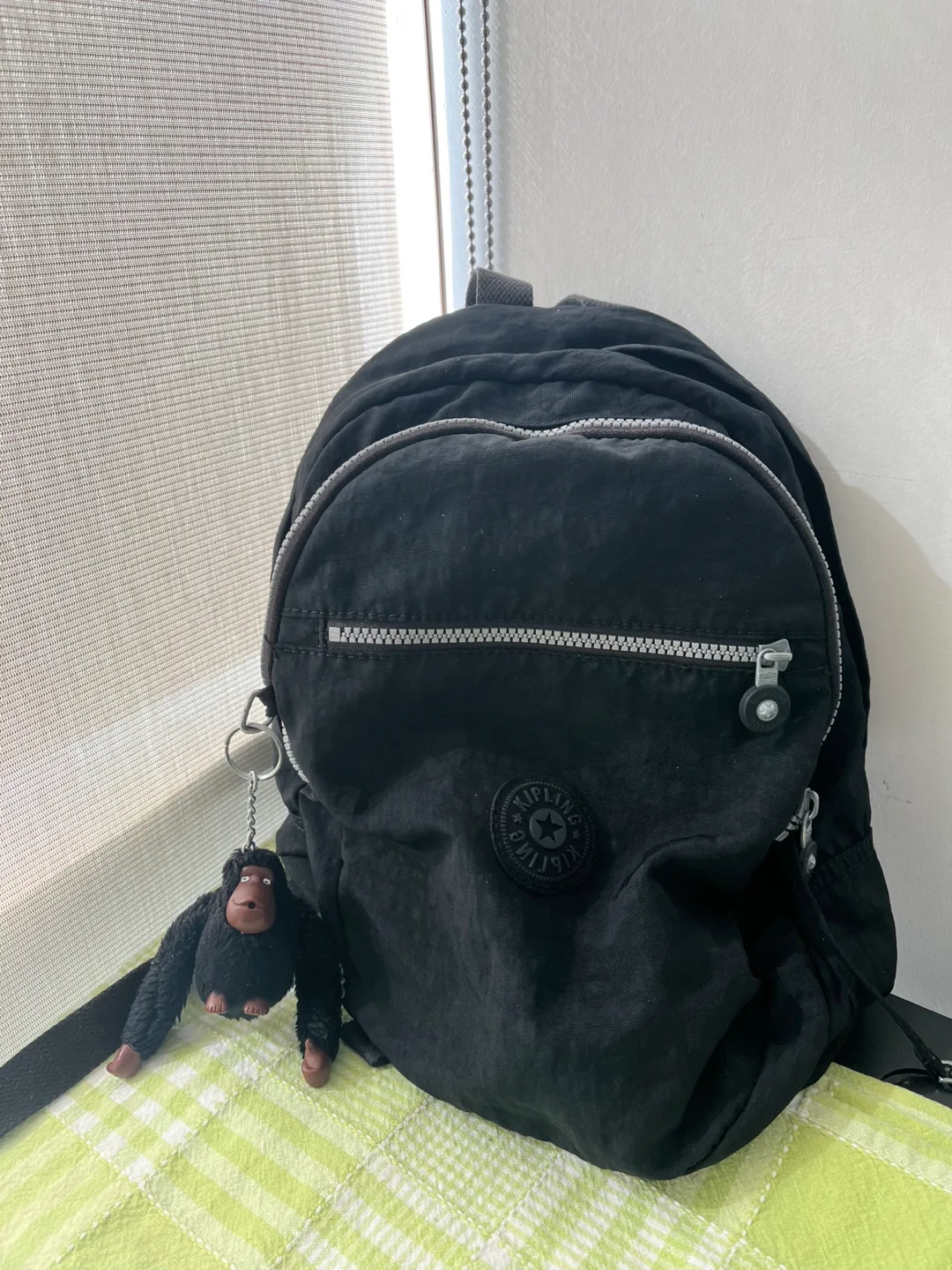 Vintage Kipling Black Backpack with Monkey image indicator(2)