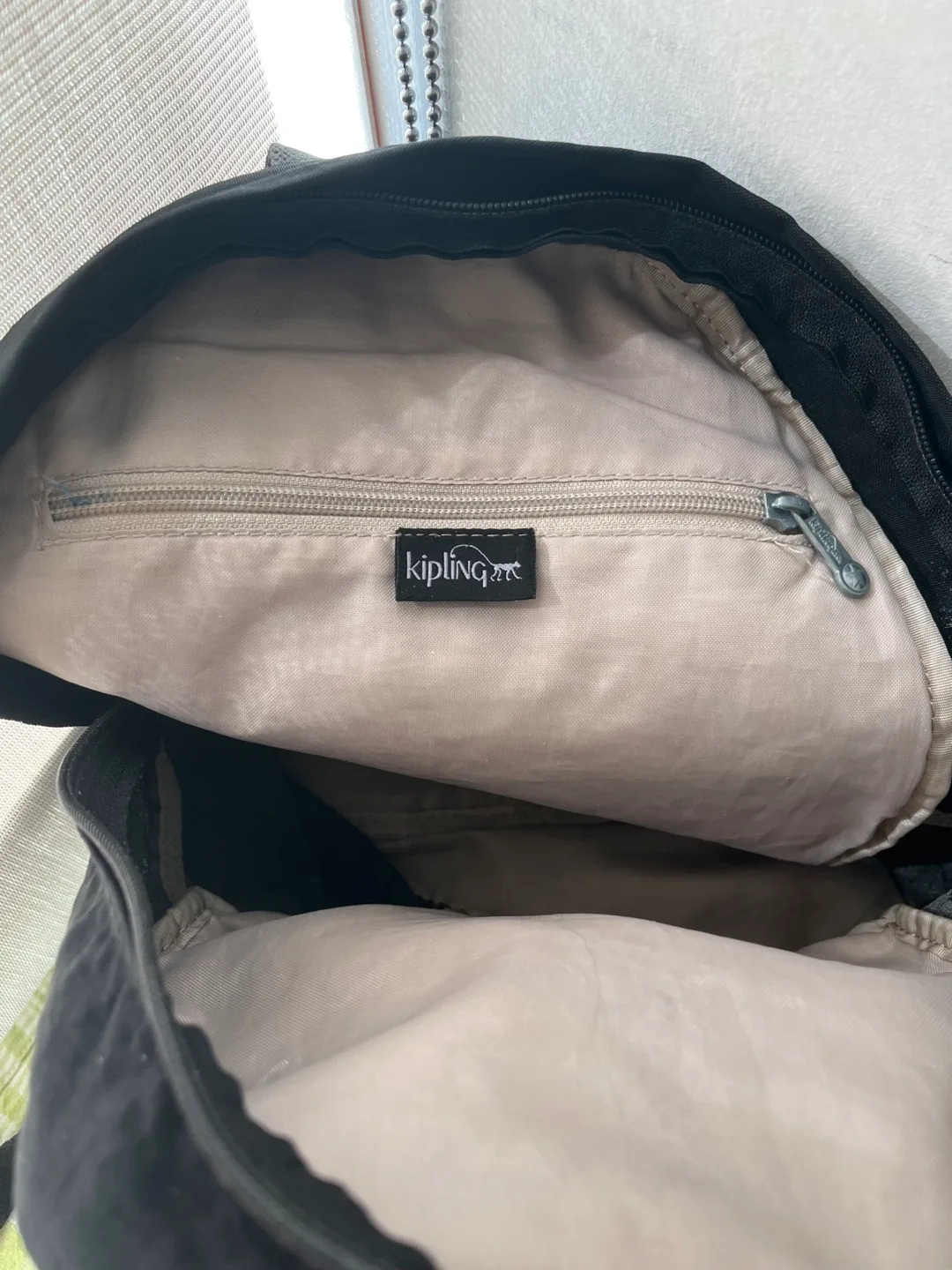 Vintage Kipling Black Backpack with Monkey image indicator(3)