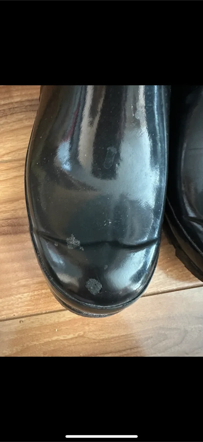 Hunter Original Tall Gloss Rain Boots + 2 pairs of Boot  Socks image indicator(5)