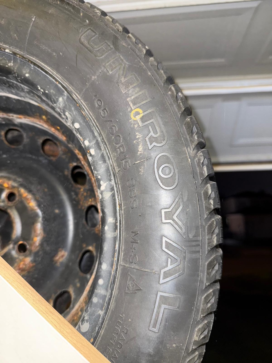 Uniroyal Winter Tires 195/60R15 - photo 3