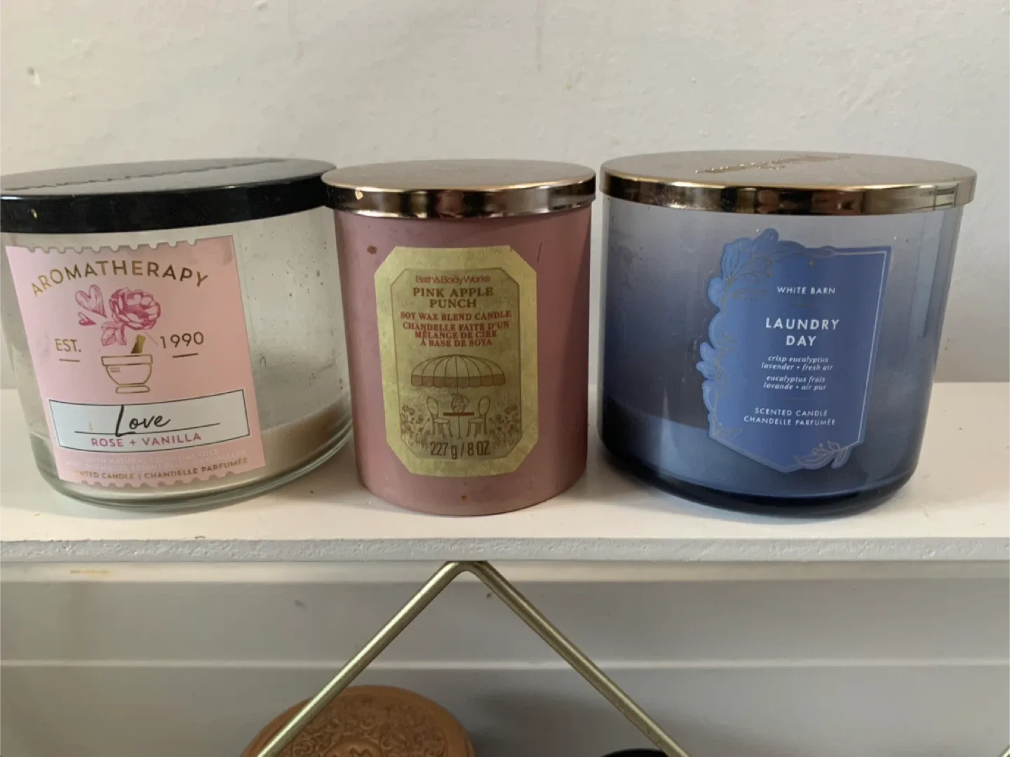 Geometrical shelf and candles image indicator(2)