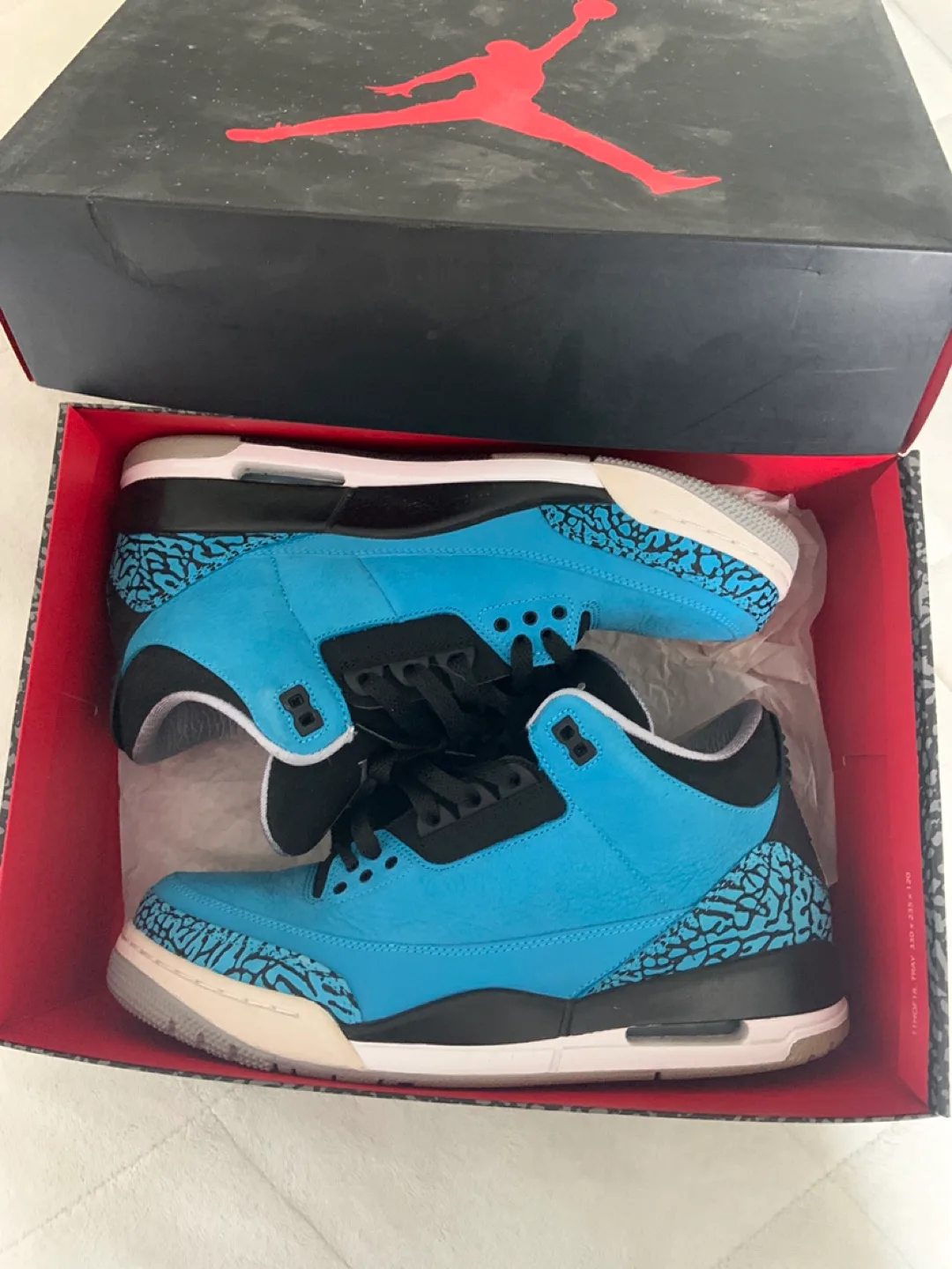 Air Jordan 3 Retro 'UNC' Size 9.5 thumbnail