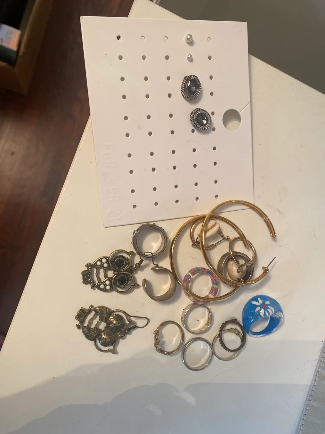 Forever 21 Earrings & Rings - Jewelry Lot thumbnail