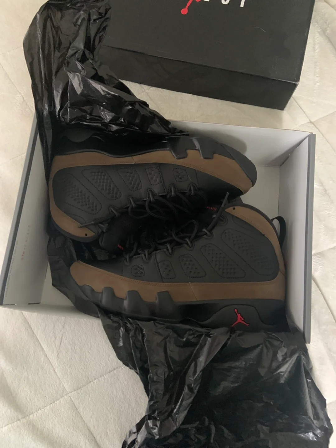 Air Jordan 9 Retro 'Olive' Size 10 thumbnail