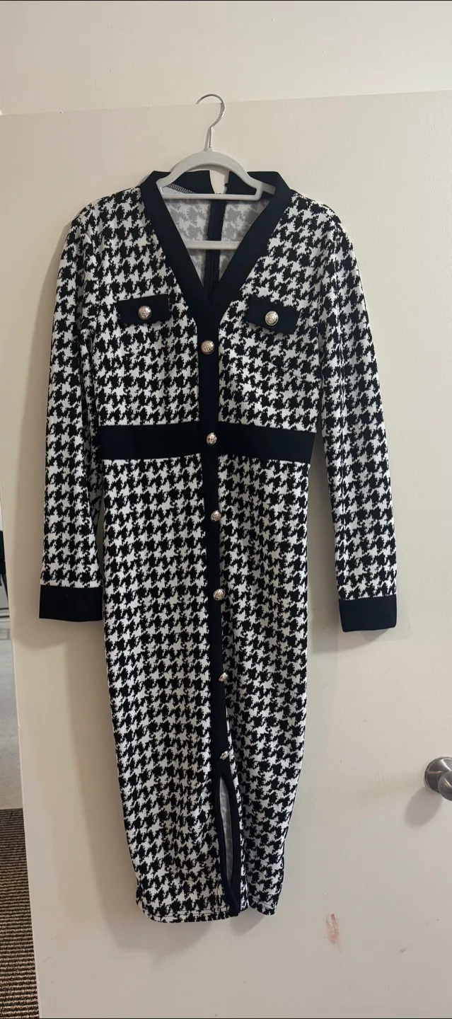 Houndstooth Black & White Knit Dress thumbnail
