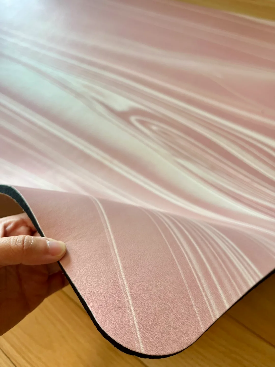 Rubber Pink Marble Yoga Mat thumbnail
