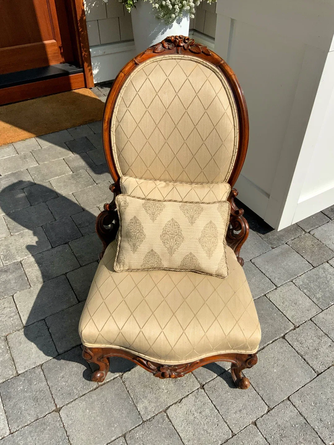 ⭐️Original antique Victorian hand carved walnut Ladies Chair⭐️ image indicator(8)