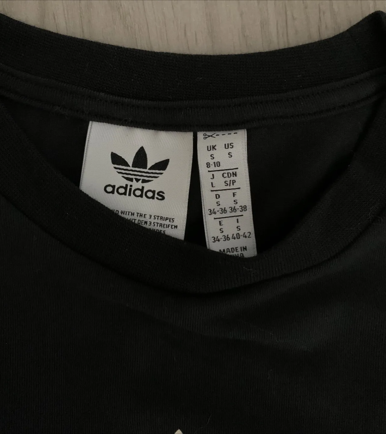 Adidas Long Sleeve Crop Top - Size S image indicator(2)
