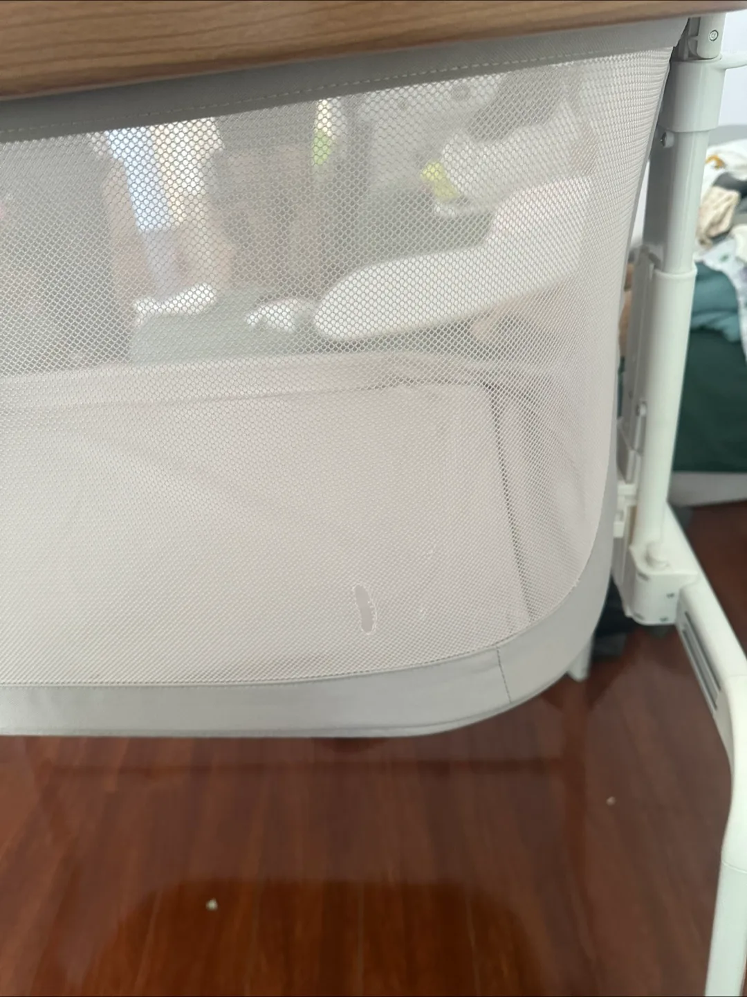 Maxi-Cosi Iora Bedside Bassinet image indicator(7)